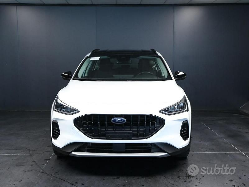 Usata Ford Focus Active 116 CV (85 kW) 2023 Bianco Station wagon