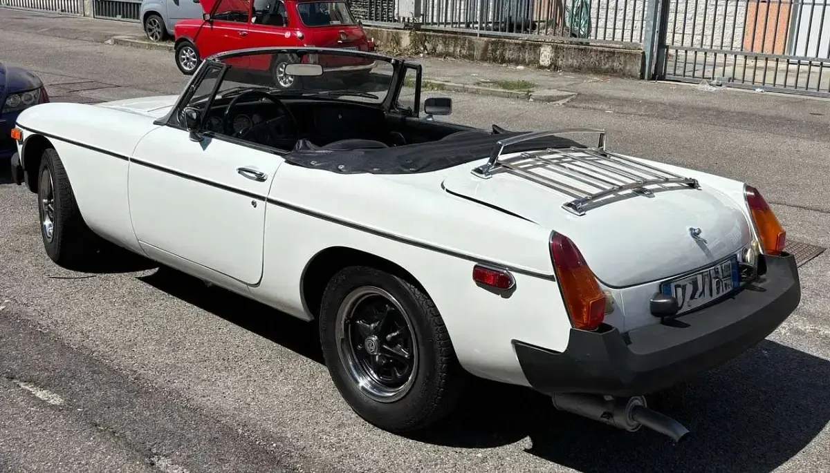 Usata MG B 82 CV (60 kW) 1978 Bianco Cabrio