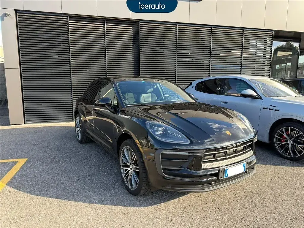 Usata Porsche Macan 265 CV (194 kW) 2021 Nero metallizzato SUV
