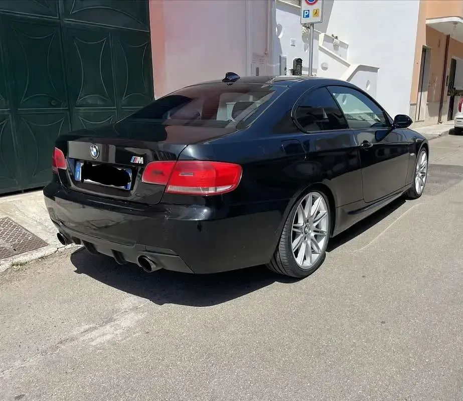 Usata BMW 320 M Sport 177 CV (130 kW) 2009 Nero Coupé