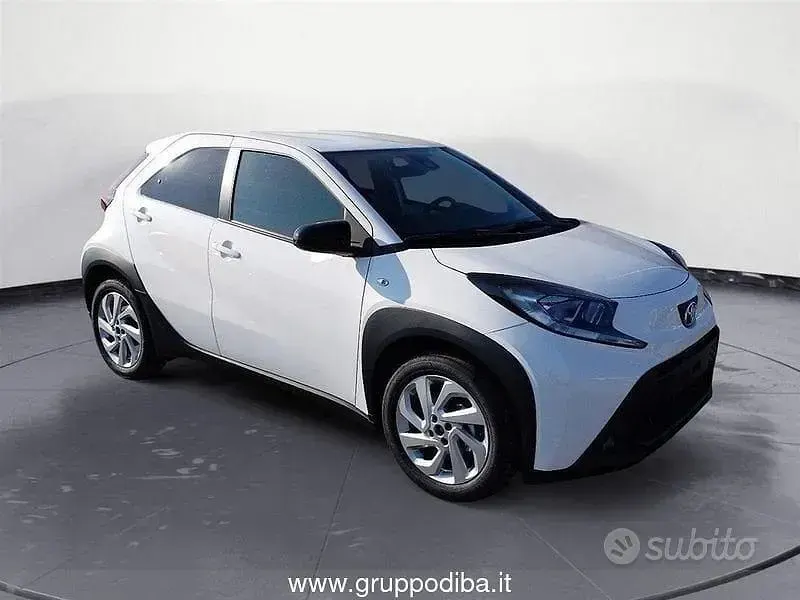 Nuova Toyota Aygo X Active 2026 Bianco SUV