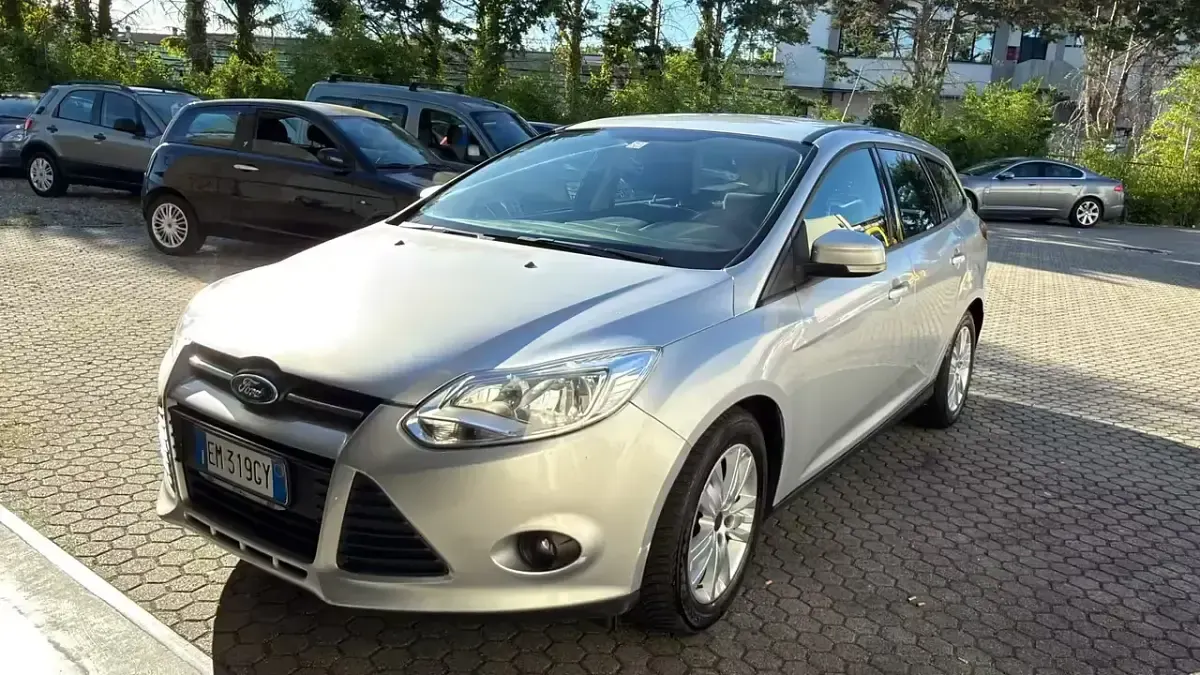 Usata Ford Focus Titanium 116 CV (85 kW) 2012 Argento Berlina
