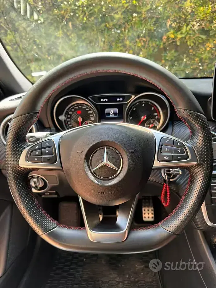 Usata Mercedes A180 109 CV (80 kW) 2017 Grigio Utilitaria