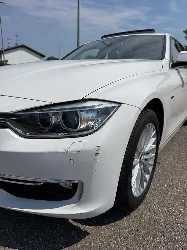 Usata BMW 320 Luxury Line 184 CV (135 kW) 2015 Bianco Station wagon