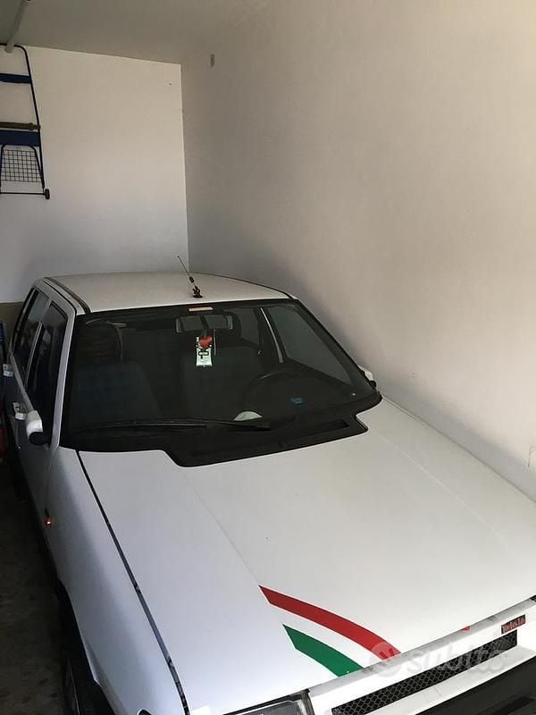 Occasion Fiat Uno 45 ch (33 kW) 1990 Blanc Citadine