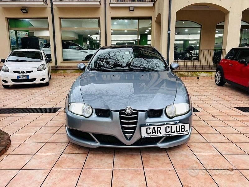 Usata Alfa Romeo 147 140 CV (102 kW) 2005 Blu Utilitaria