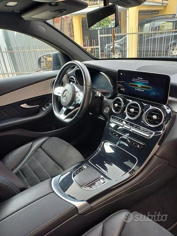 Usata Mercedes GLC300 2023 Nero Coupé