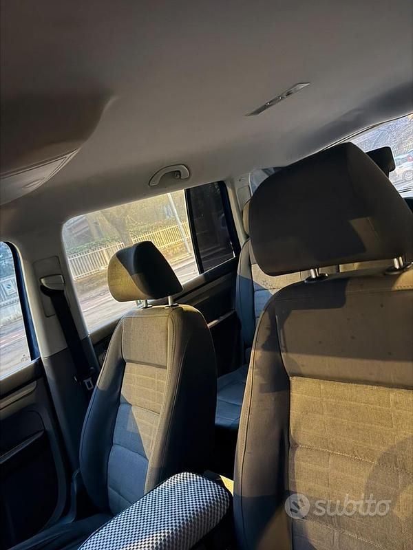 Usata VW Touran 2009 Blu Monovolume