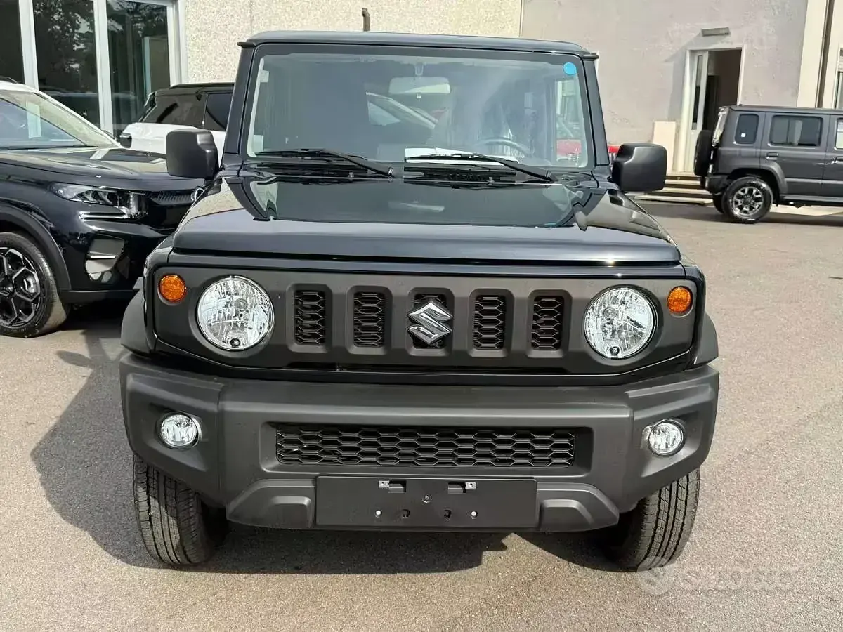 Nuova Suzuki Jimny 102 CV (75 kW) 2025 Grigio SUV