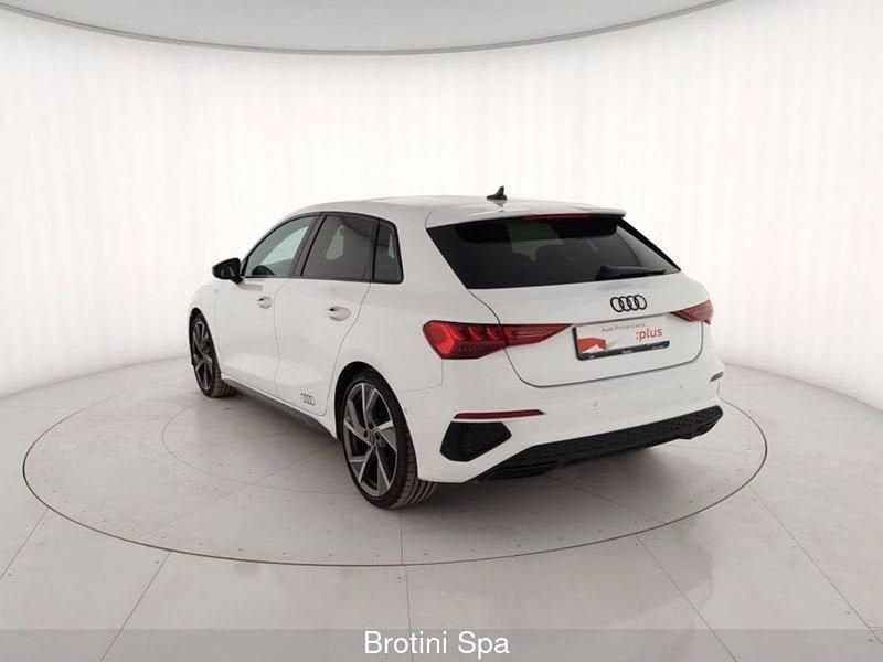 Usata Audi A3 Sportback e-tron 150 CV (110 kW) 2024 Bianco pastello Utilitaria
