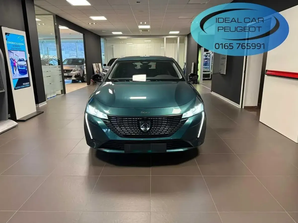 Usata Peugeot 308 Allure 131 CV (96 kW) 2022 Berlina