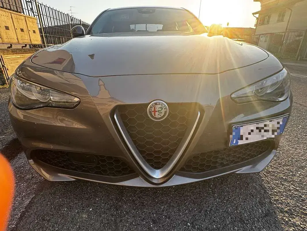 Usata Alfa Romeo Giulia Business Launch Edition 150 CV (110 kW) 2018 Berlina