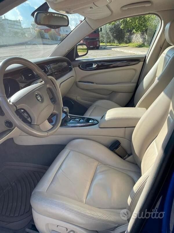 Usata Jaguar XJ 2003 Blu Berlina