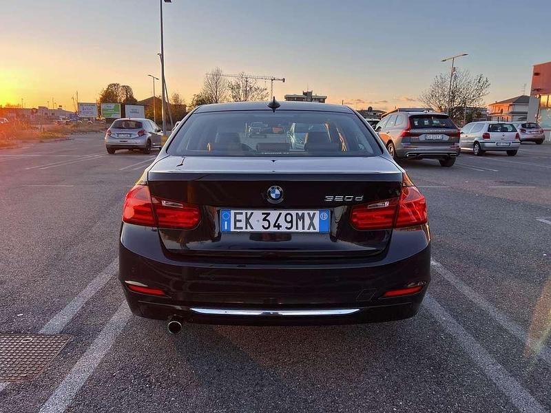 Usata BMW 320 Luxury Line 184 CV (135 kW) 2012 Berlina