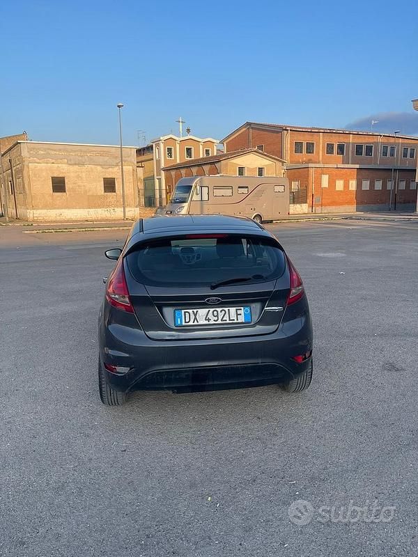 Usata Ford Fiesta 68 CV (50 kW) 2009 Utilitaria
