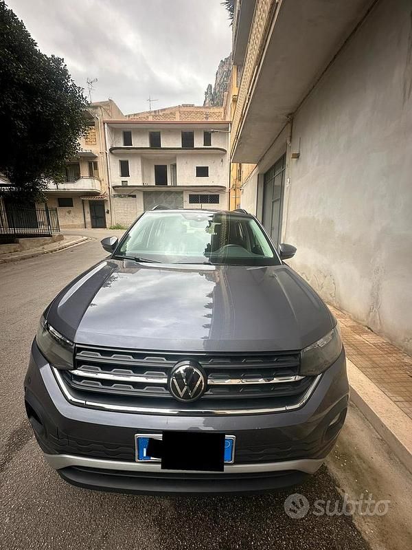 Usata VW T-Cross 95 CV (69 kW) 2023 Grigio SUV