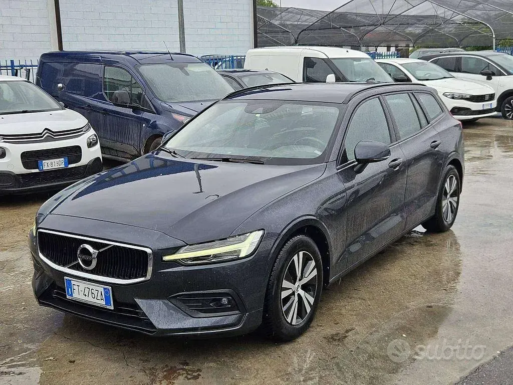 Usata Volvo V60 Business Edition 150 CV (110 kW) 2019 Grigio Station wagon