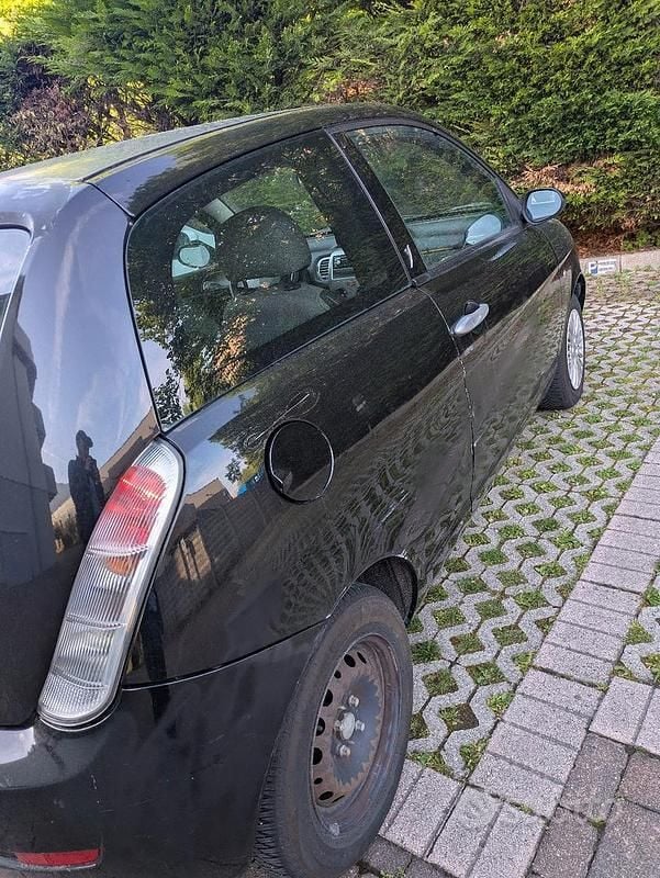 Usata Lancia Ypsilon 60 CV (44 kW) 2008 Utilitaria
