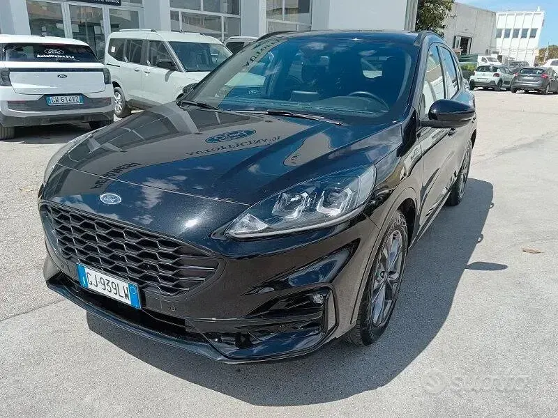 Usata Ford Kuga ST-Line 120 CV (88 kW) 2022 Nero SUV
