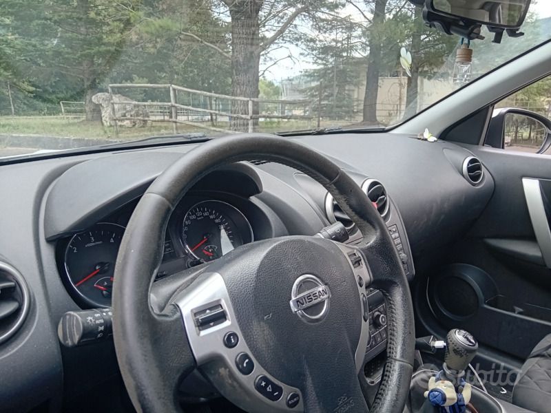 Usata Nissan Qashqai 150 CV (110 kW) 2012 Bianco SUV