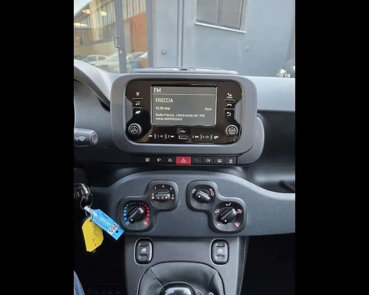 Nuova Fiat Panda Icon 65 CV (47 kW) 2026 Blu Utilitaria