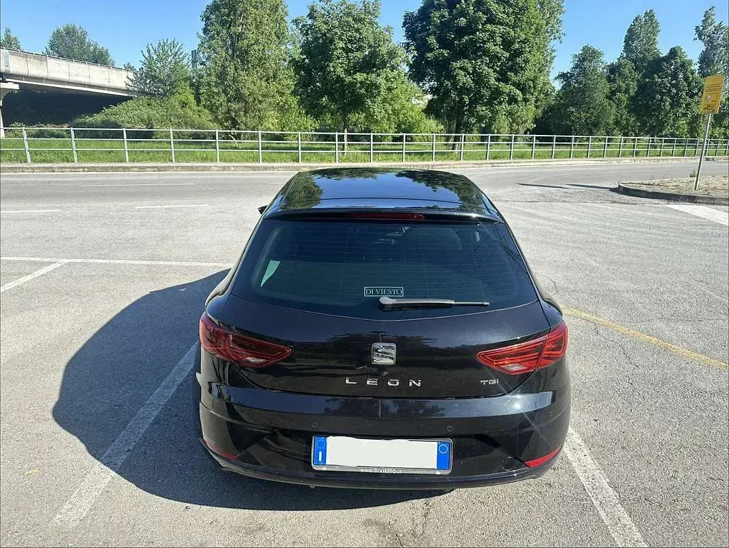 Usata Seat Leon Business 131 CV (96 kW) 2019 Berlina