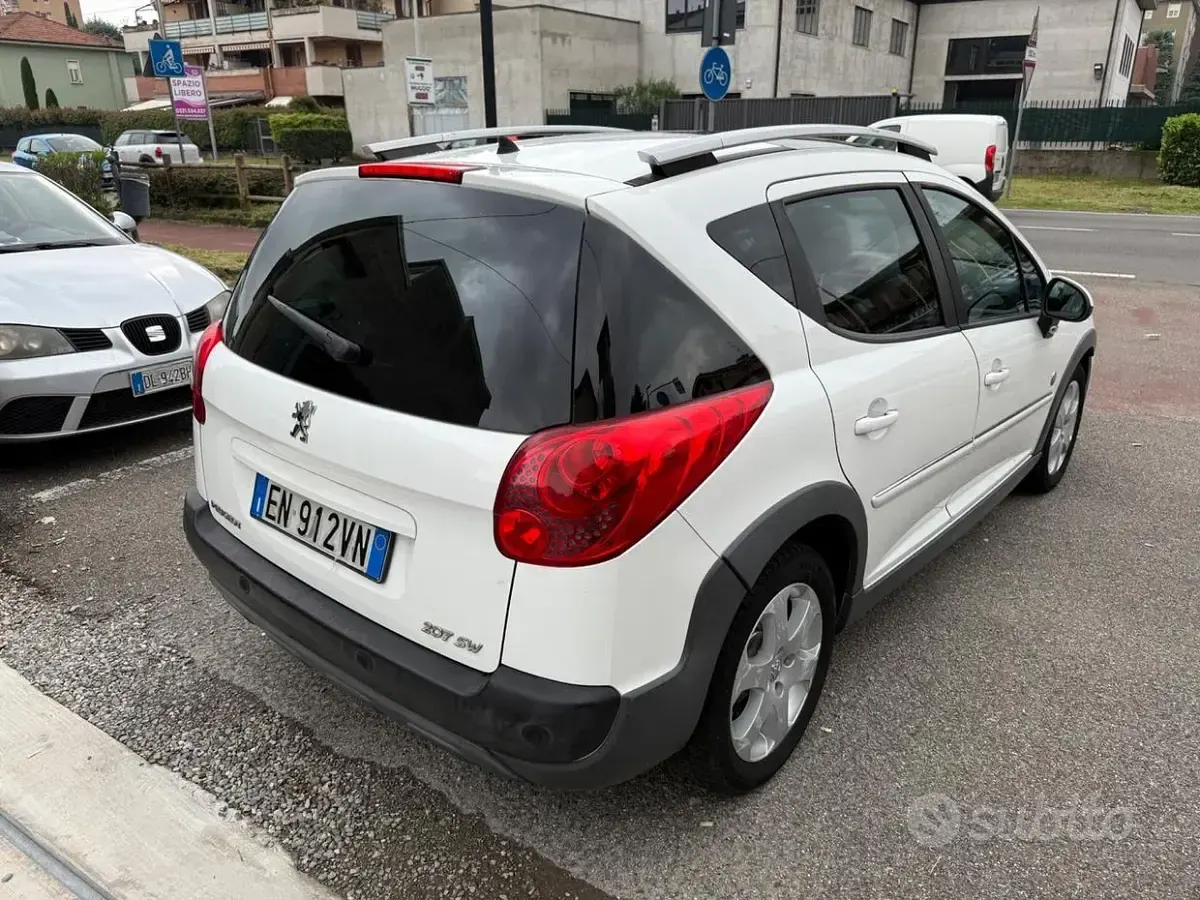 Usata Peugeot 207 Allure 112 CV (82 kW) 2013 Bianco Station wagon
