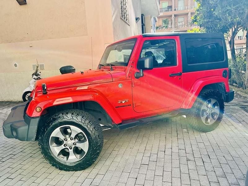 Usata Jeep Wrangler Sahara 200 CV (147 kW) 2018 Rosso SUV