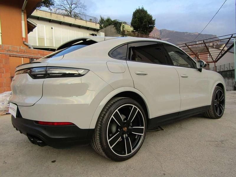 Usata Porsche Cayenne Coupe 340 CV (250 kW) 2022 Gesso Coupé