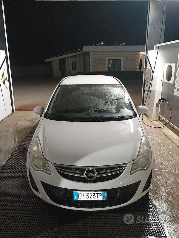 Usata Opel Corsa 2011 Bianco Berlina
