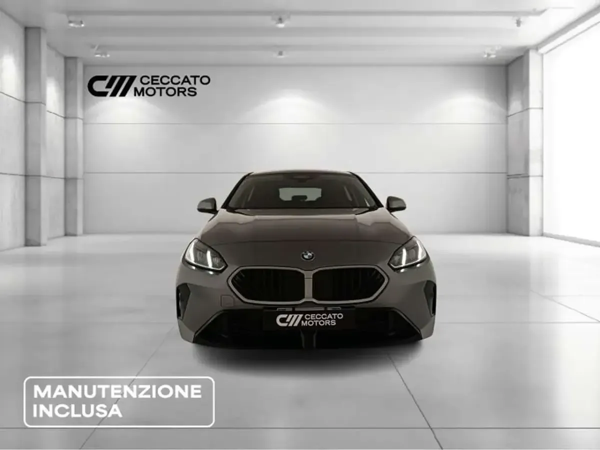 Usata BMW 118 M Sport 150 CV (110 kW) 2025 Grigio Utilitaria