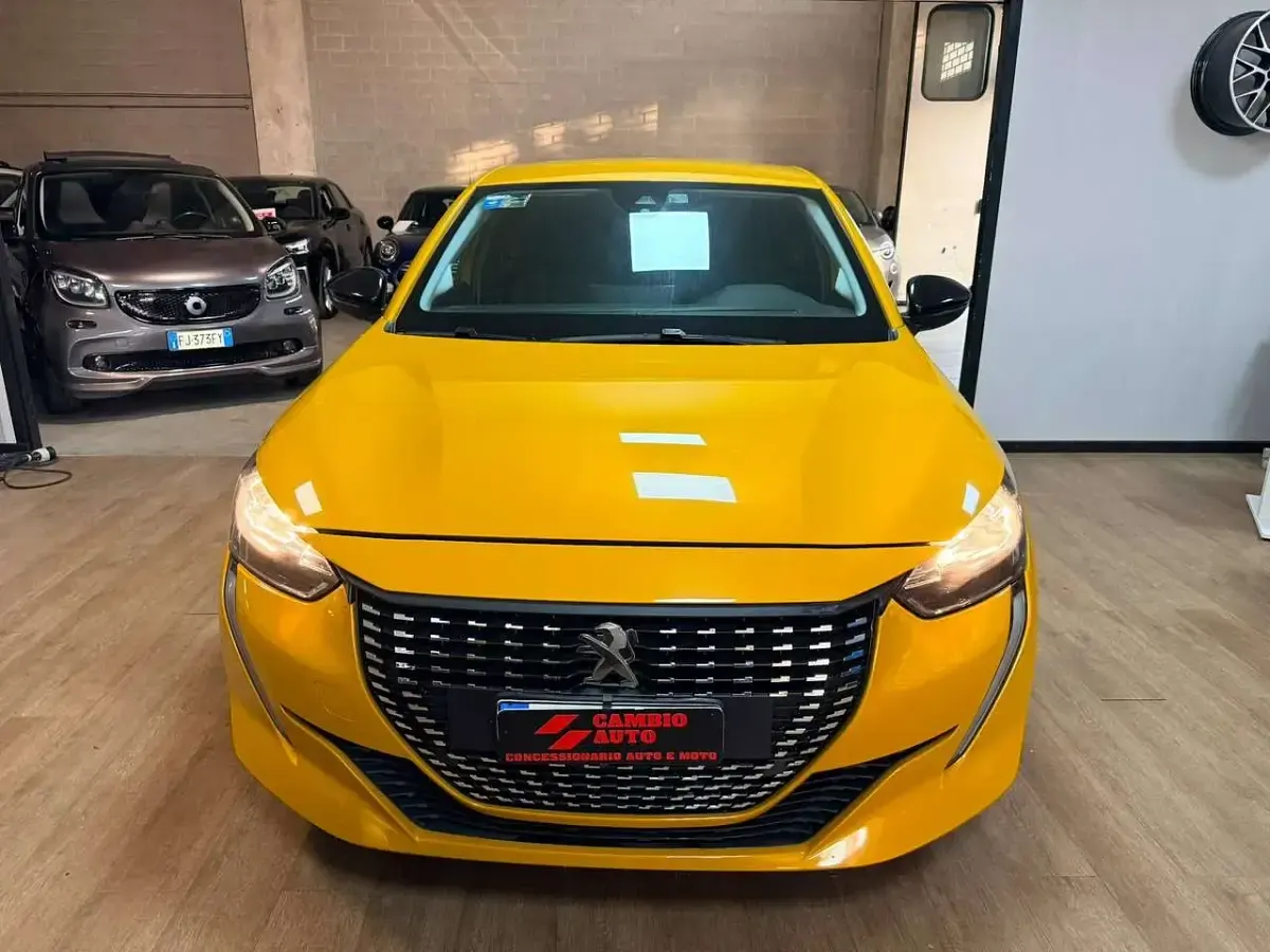 Usata Peugeot 208 Active 75 CV (55 kW) 2023 Giallo Utilitaria