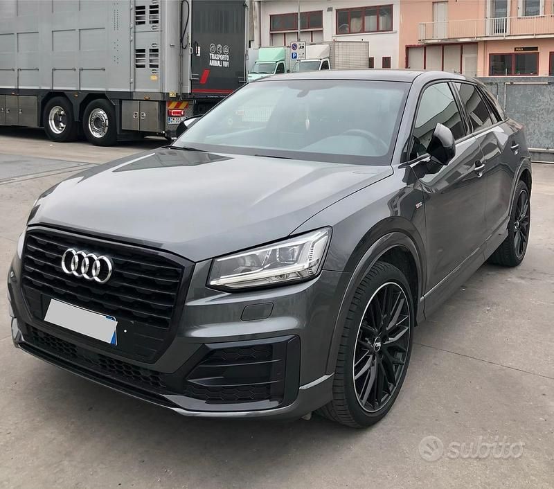 Usata Audi Q2 S-Line 150 CV (110 kW) 2020 Grigio SUV