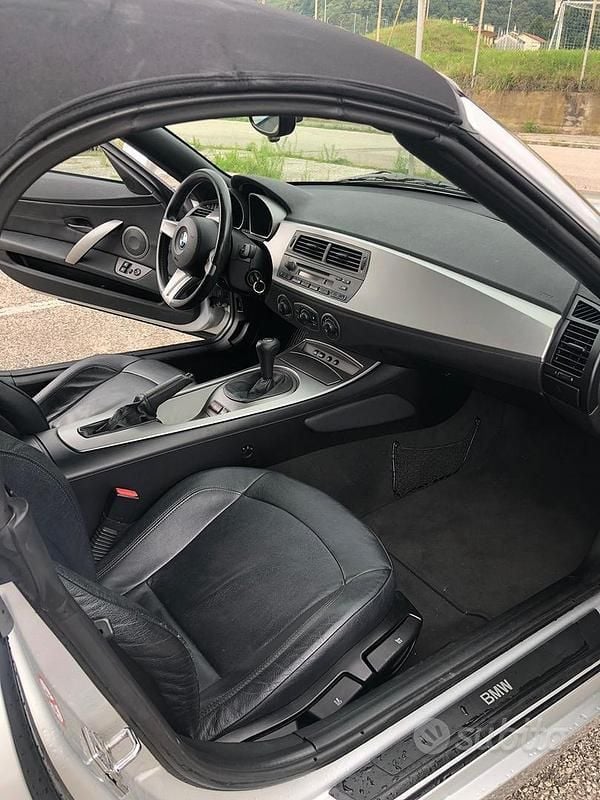 Usata BMW Z4 192 CV (141 kW) 2004 Grigio Cabrio