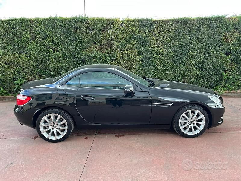 Usata Mercedes SLK200 184 CV (135 kW) 2011 Nero Cabrio