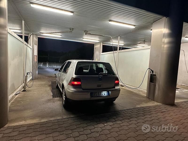Usata VW Golf IV 115 CV (84 kW) 2001 Grigio Berlina