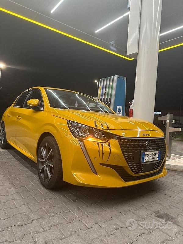 Usata Peugeot 208 2019 Giallo Utilitaria