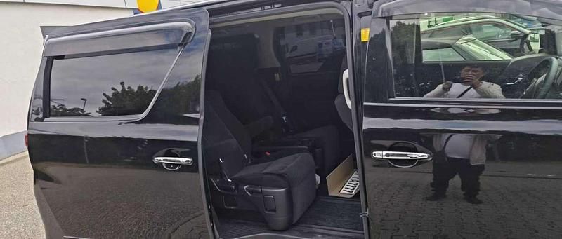 Usata Toyota Alphard 170 CV (125 kW) 2012 Nero Monovolume