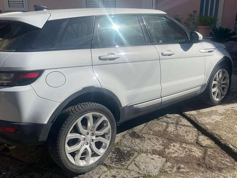 Usata Land Rover Range Rover evoque 150 CV (110 kW) 2018 Bianco SUV