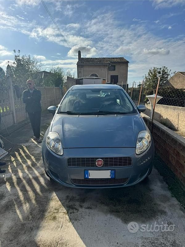 Usata Fiat Grande Punto 2009 Blu Utilitaria