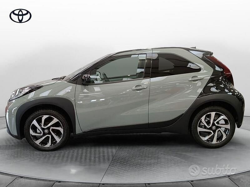 Nuova Toyota Aygo X Trend 72 CV (52 kW) 2025 Grigio SUV