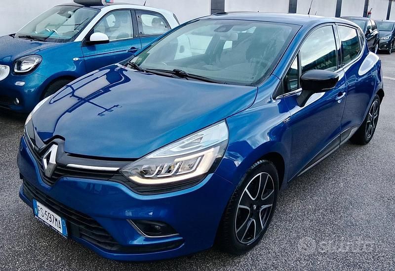 Usata Renault Clio IV 90 CV (66 kW) 2018 Blu Berlina