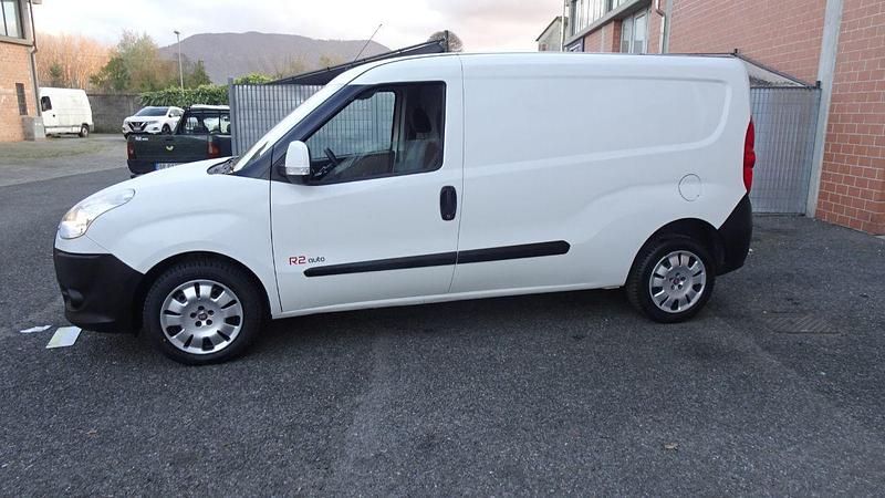 Usata Fiat Doblò 95 CV (69 kW) 2015 Bianco Monovolume