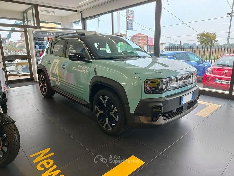 Nuova Renault R4 Komfort 106 CV (77 kW) 2025 Berlina