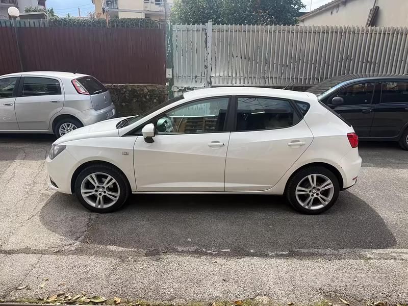 Usata Seat Ibiza Style 82 CV (60 kW) 2013 Bianco Berlina