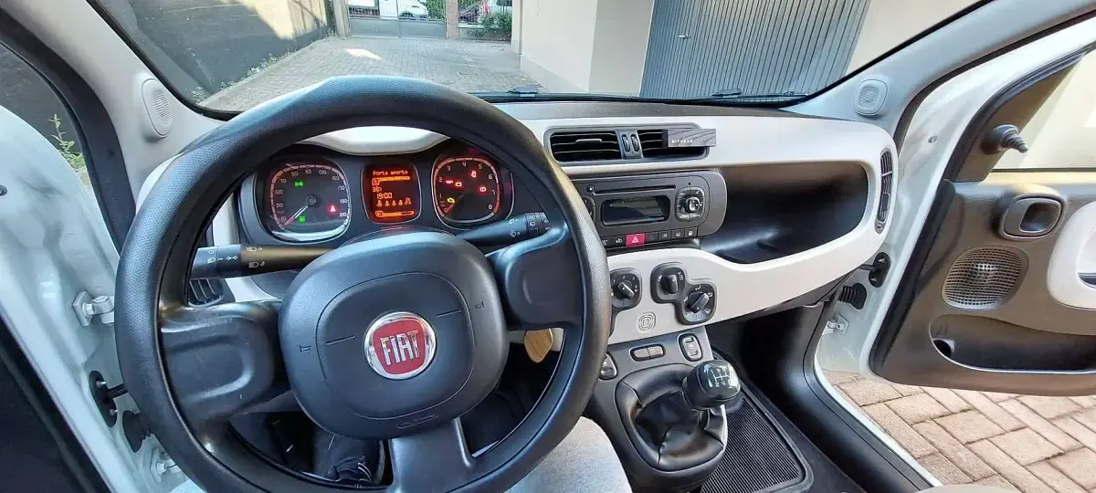 Usata Fiat Panda Pop 80 CV (58 kW) 2015 Bianco Utilitaria