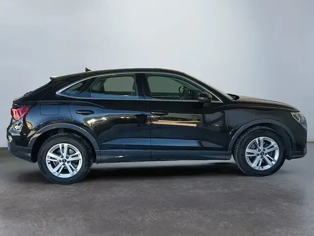 Usata Audi Q3 Sportback Business Plus 150 CV (110 kW) 2022 Nero SUV