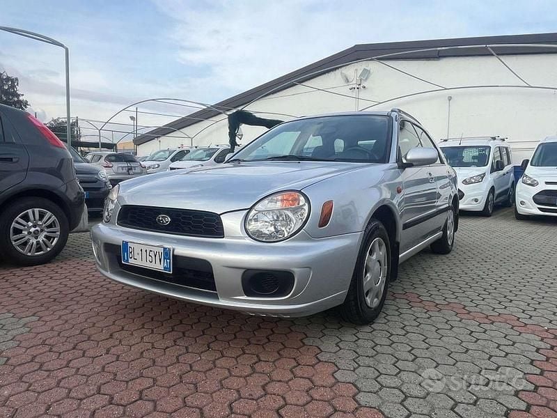 Usata Subaru Impreza 95 CV (69 kW) 2001 Grigio Station wagon
