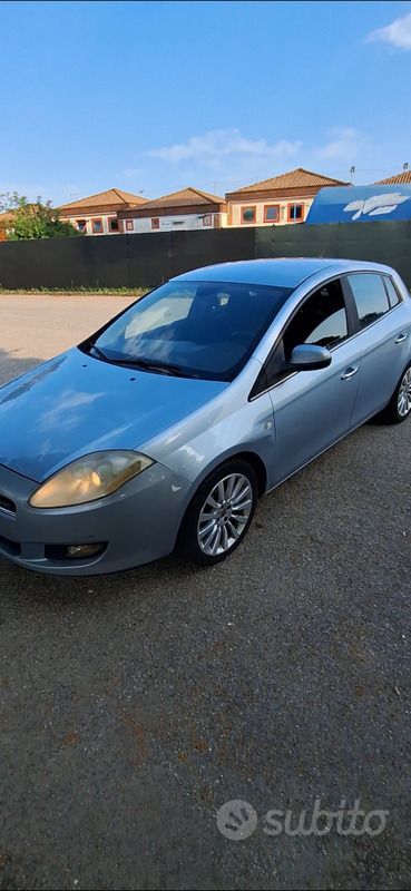 Usata 2008 Fiat Bravo Due volumi | 1300 € (Buon prezzo) - Immagine 1/4