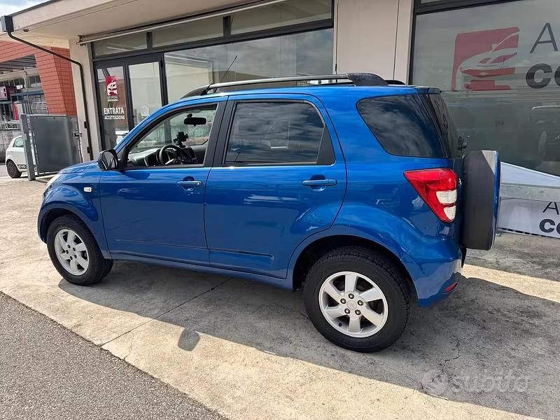 Usata Daihatsu Terios 105 CV (77 kW) 2008 Blu SUV